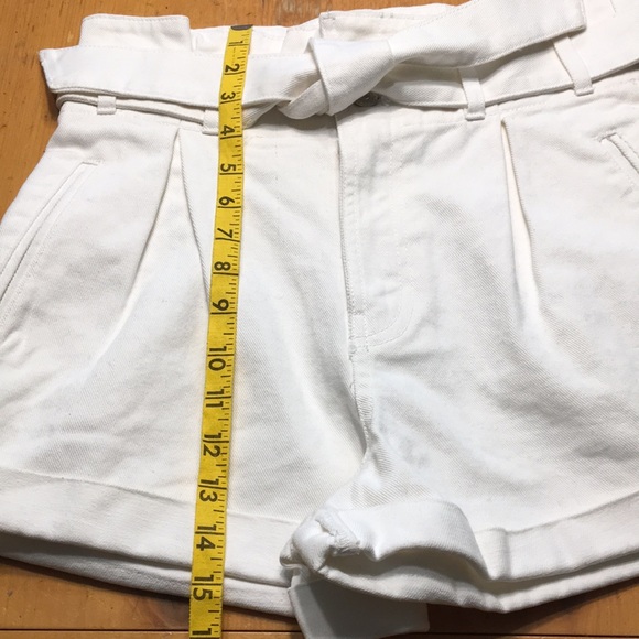 Forever 21 White Denim Shorts With Belt New - Picture 6 of 12